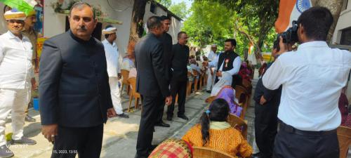 DM-Deoria-ADM-DeoriaCMO-Deria-City-Magistrate-visited-Deoria